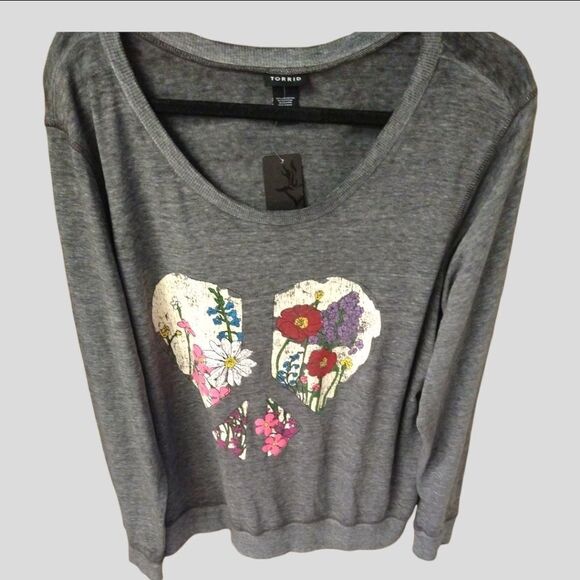 Torrid Plus Size Floral Broken Heart Sweater/Top. - Picture 5 of 10